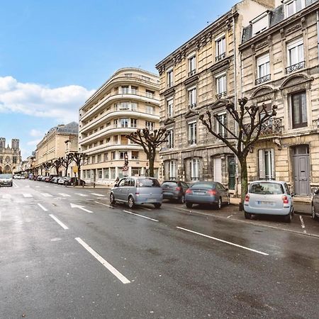 Le Coquet Logement Climatise Face A La Cathedrale - 3G Reims Exterior photo