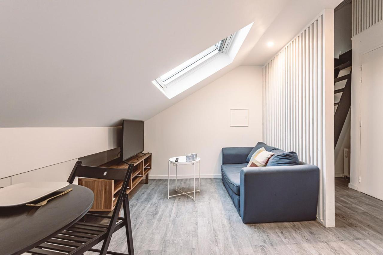 Le Coquet Logement Climatise Face A La Cathedrale - 3G Reims Exterior photo