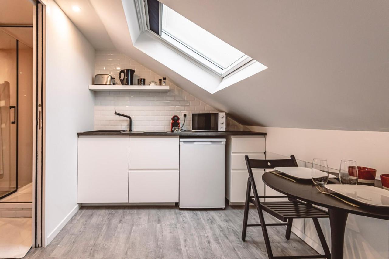 Le Coquet Logement Climatise Face A La Cathedrale - 3G Reims Exterior photo